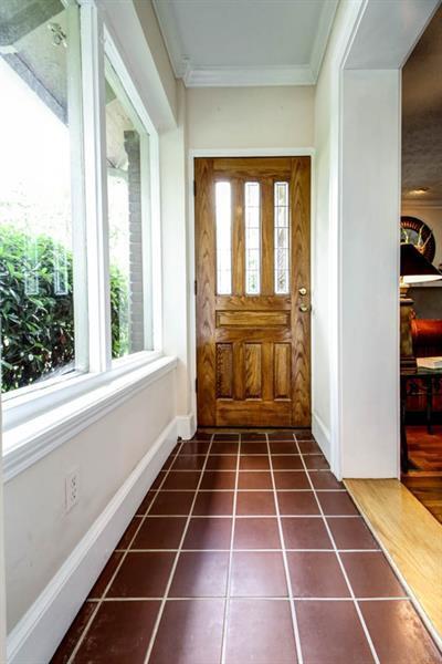 Building Photo - 162 Peachtree Hills Ave NE