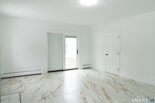 Building Photo - 21 Oven Rock Rd