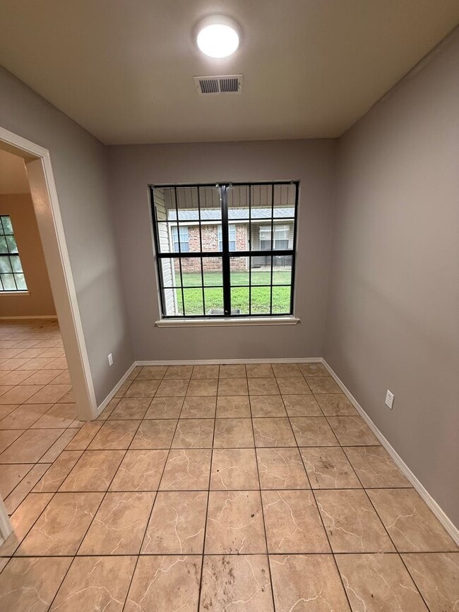 Building Photo - 1807 Wilder Ln