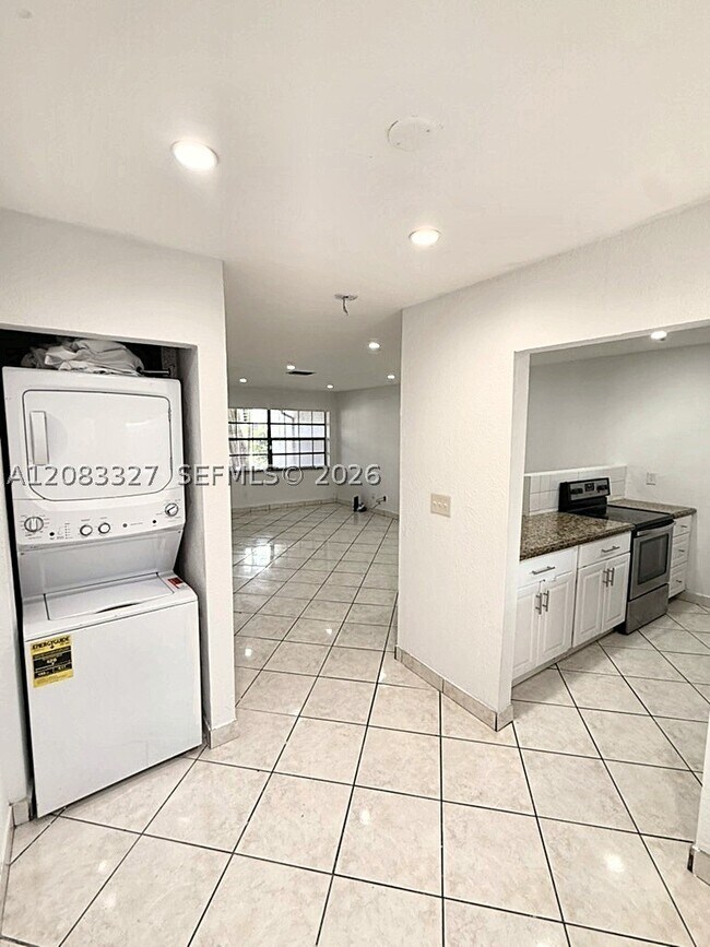 Building Photo - 10554 NW 3rd St