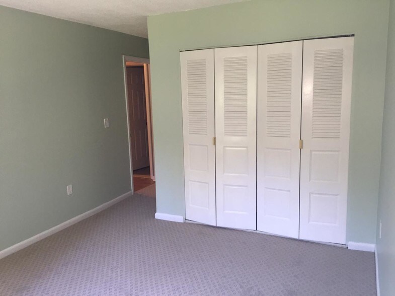 Building Photo - 175 Mill Pond Rd