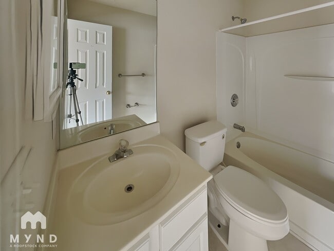 Building Photo - 272 Paden Cove Trail