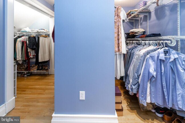 Building Photo - 24 Camelia Ct