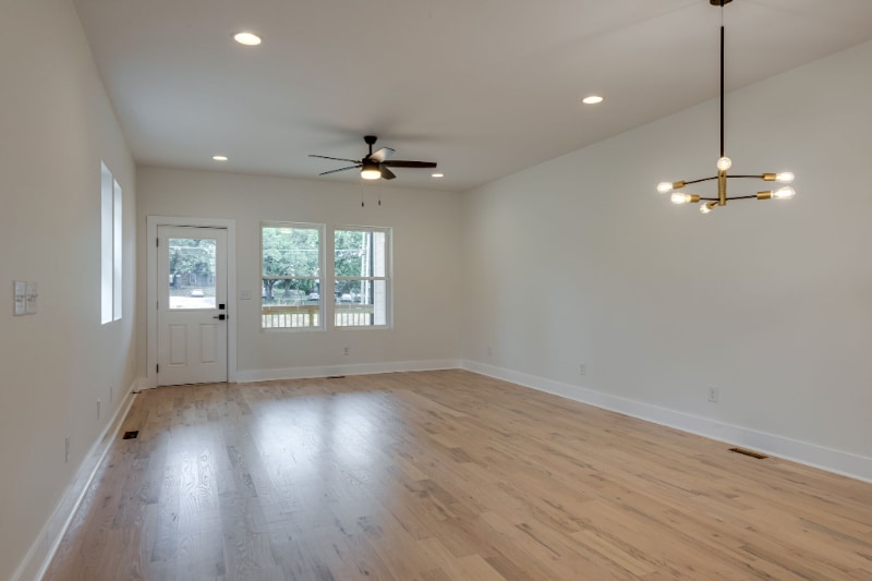 Building Photo - 214 Eisenhower Dr