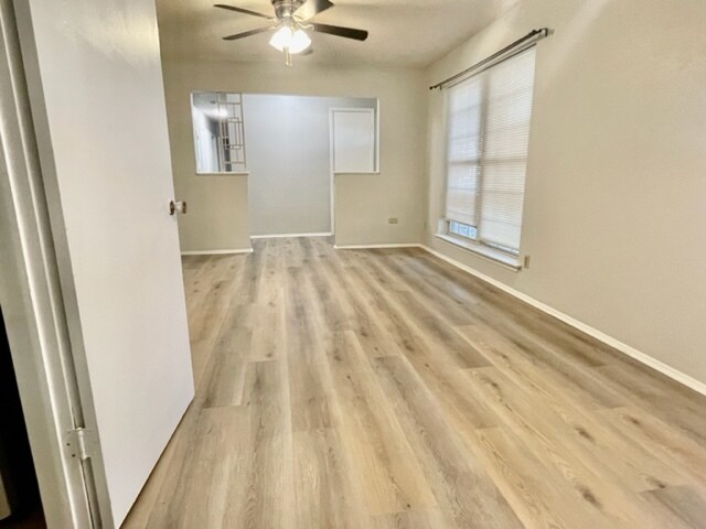 Building Photo - Saucer