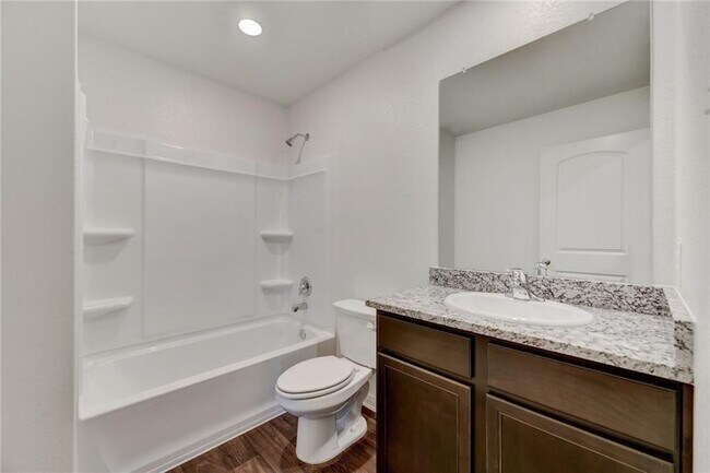 Building Photo - 212 Allington Cir