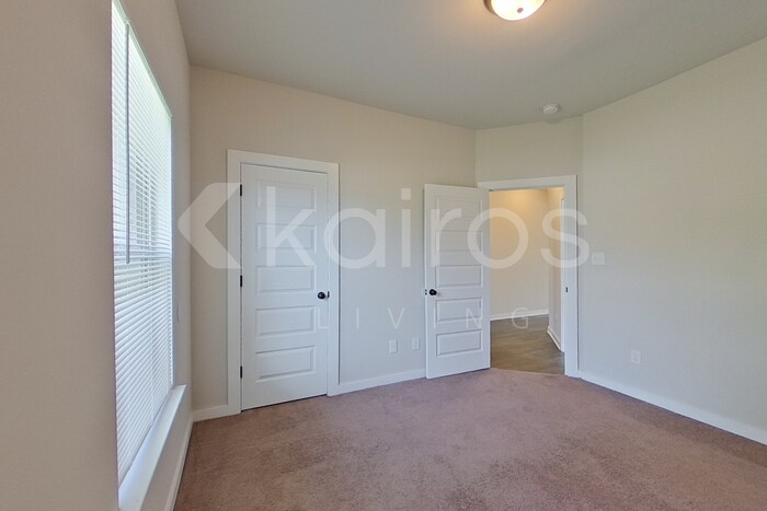 Building Photo - 26186 Valley Ridge Rd