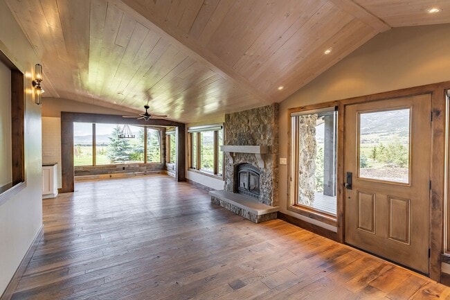 Building Photo - Ranch home in Kamas