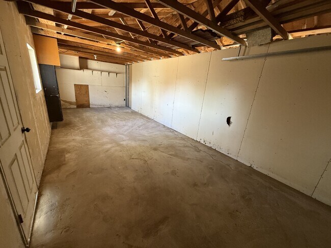 Building Photo - 310 Chimney Park Dr