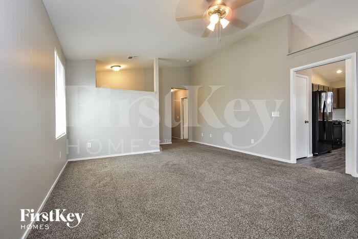Building Photo - 5506 Ramirez St
