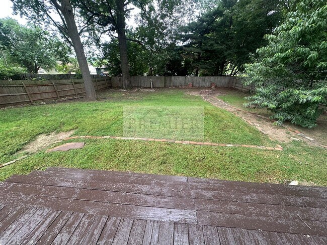 Building Photo - 8340 Riggs St