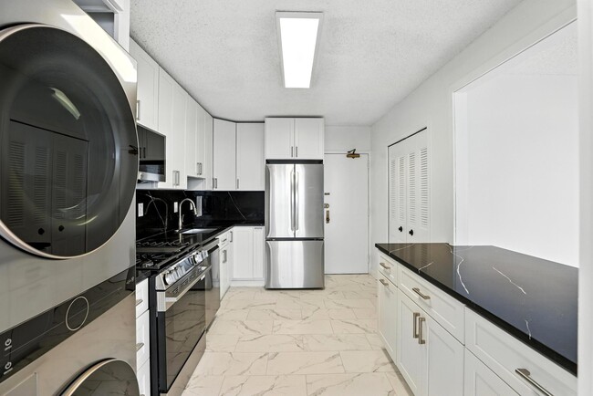 Building Photo - 3705 S George Mason Dr