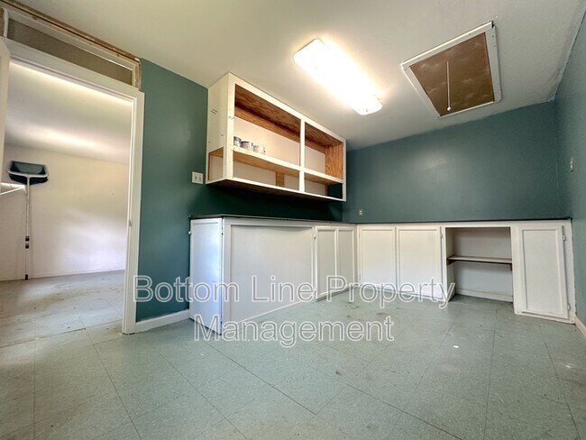 Building Photo - 11824 Larkridge Ct