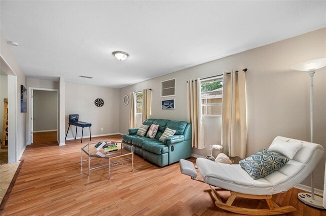 Building Photo - 4704 W Wyoming Ave