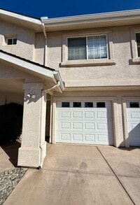 Building Photo - 557 Orchard Rd