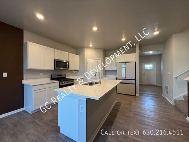 Building Photo - 1694 Cottage Dr