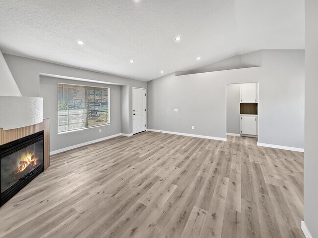 Building Photo - 69736 Cypress Rd