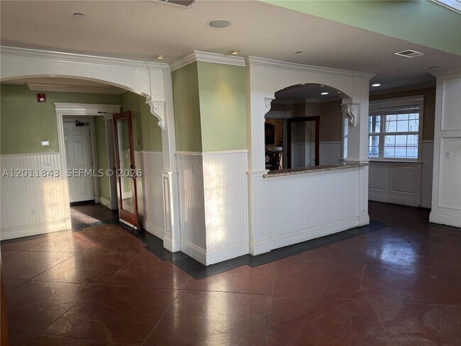 Building Photo - 428 N Curry St
