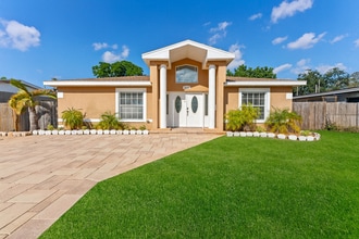 Building Photo - 6515 34th Ave N