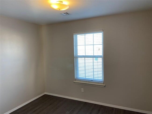 Building Photo - 38 Burnett Cir
