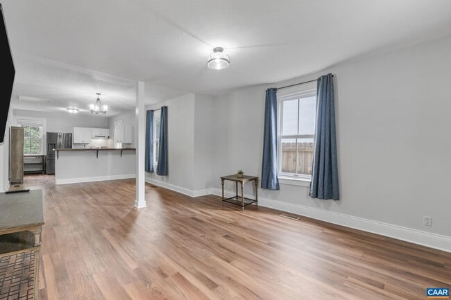 Building Photo - 800 Anderson St