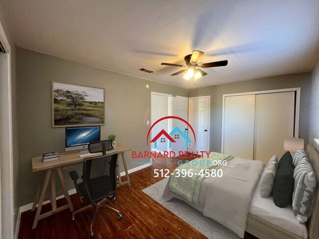 Building Photo - 1632 Post Rd