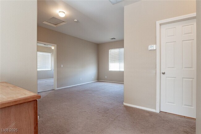 Building Photo - 8941 Bentonville Ct