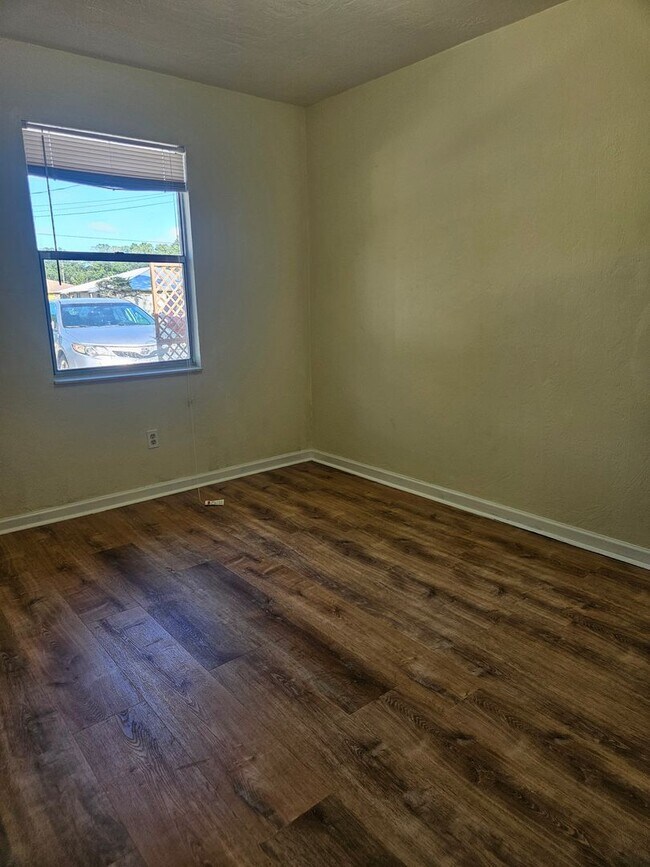 Building Photo - 3884 Osprey Cir
