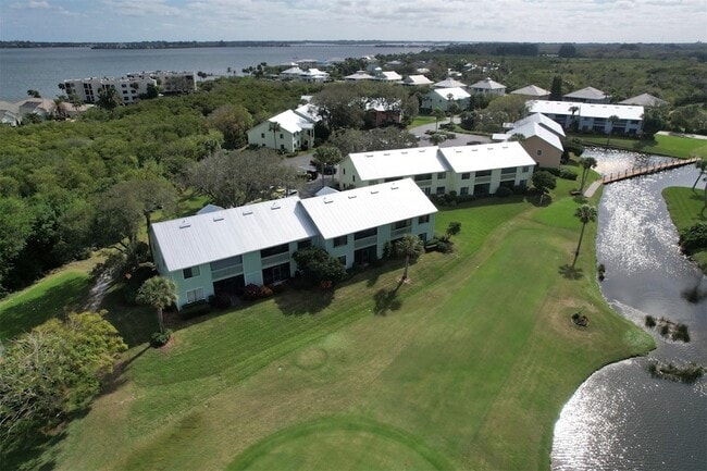 Building Photo - 9635 Riverside Dr