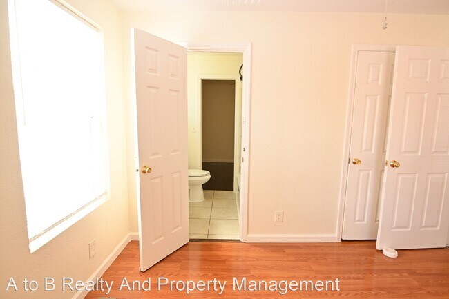 Building Photo - 2 br, 1 bath House - 1464 Douglas Street