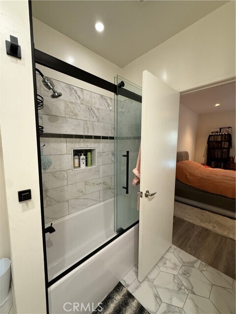 Building Photo - 14144 Dickens St