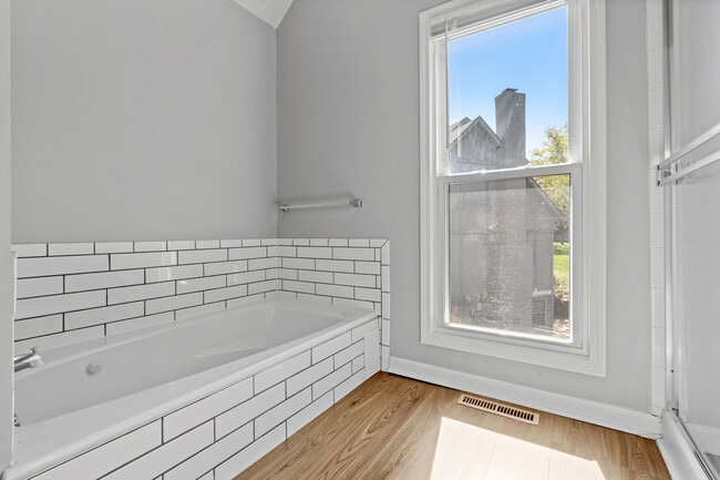 Building Photo - 6128 157th St