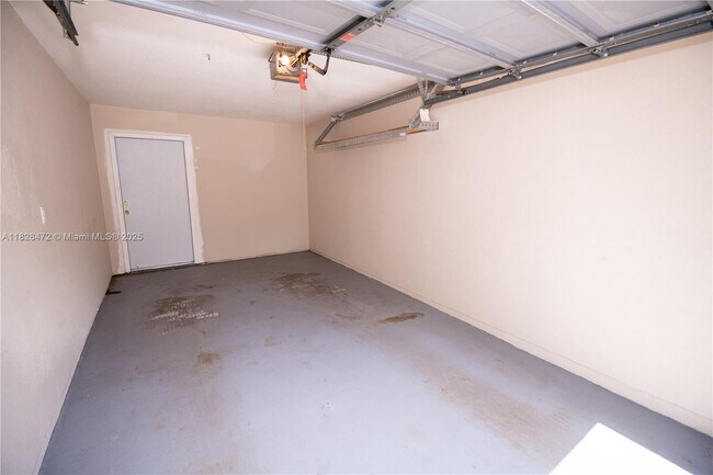 Building Photo - 1760 Palm Cove Blvd