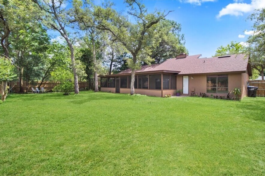 Building Photo - 490 Burnt Tree Ln