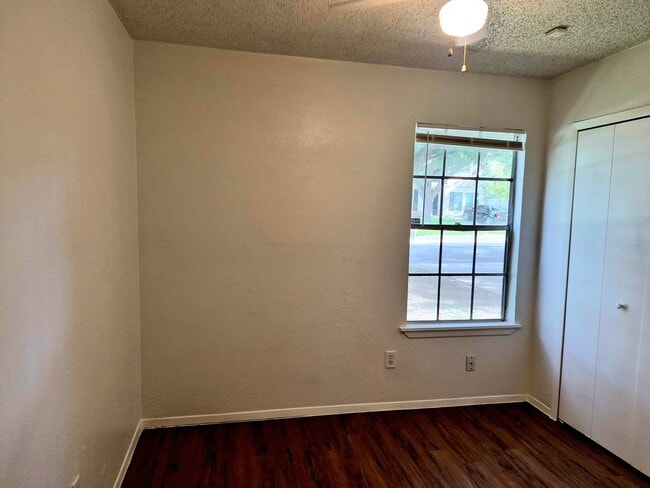 Building Photo - Charming South Austin Home with Huge Backyard & Mature Trees