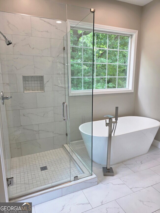 Building Photo - 2257 Roseberry Ln