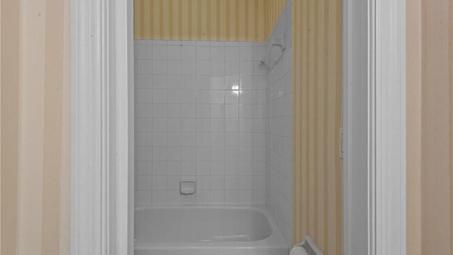 Building Photo - 11910 Seabreeze Cove Ln