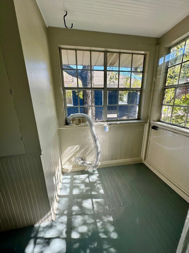 Building Photo - Charming 2 Bedroom for Rent - Birmingham, AL