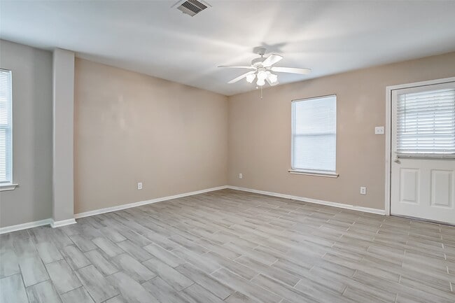 Building Photo - 10822 Cane Grove Ln