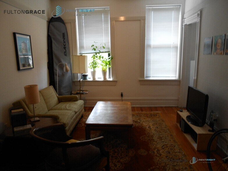 Building Photo - 1311 N Bosworth Ave