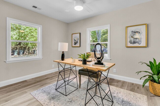 Building Photo - 635 Sequoia St