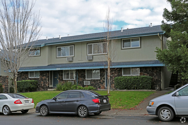 Building Photo - Vir Mar Garden Apartments