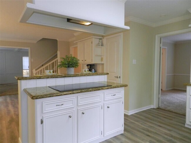 Building Photo - 9403 Oxted Ln
