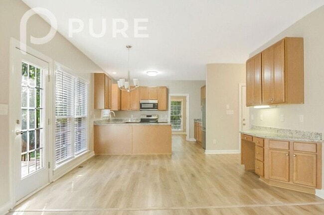 Building Photo - 5824 Clarks Fork Dr