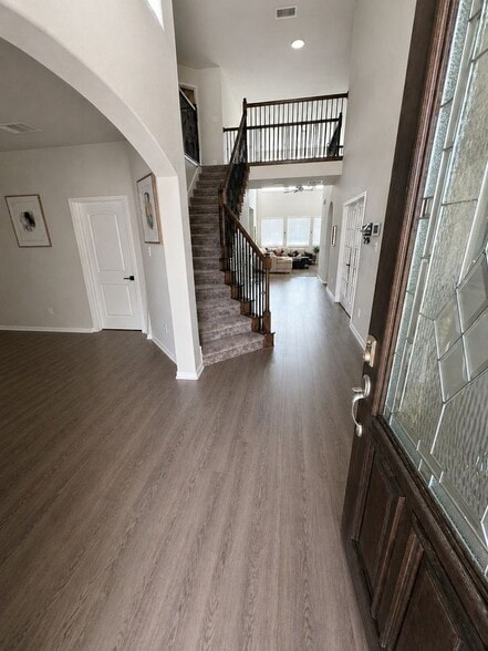 Building Photo - 221 Ashley Way