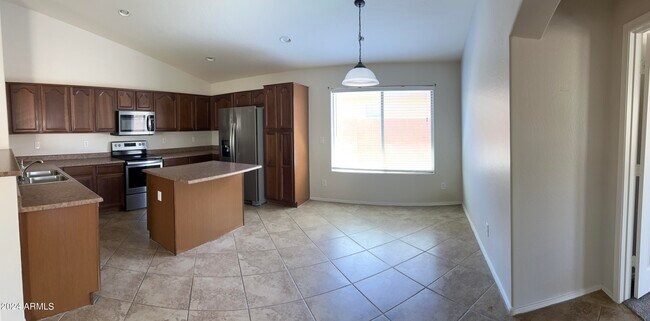 Building Photo - 352 W Gascon Rd