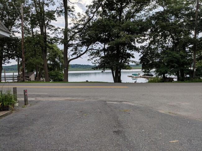 Primary Photo - Charming 1BR Apartment in Budd Lake