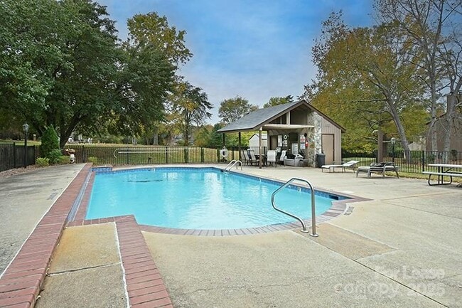 Building Photo - 411 Mallard Head Pl