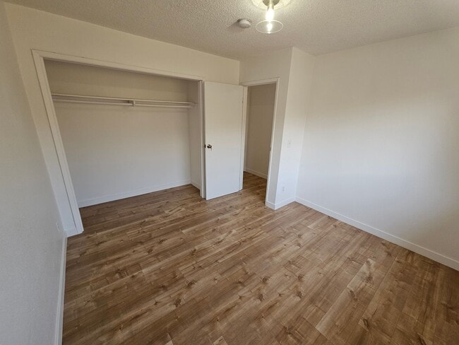 Building Photo - 2333 Birkdale St