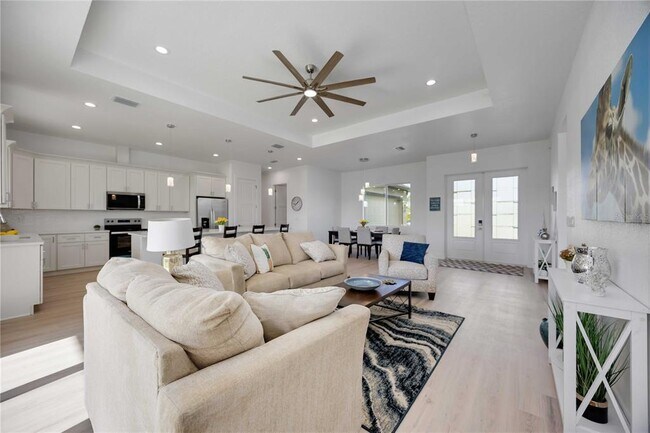 Building Photo - 6146 Grandeur St